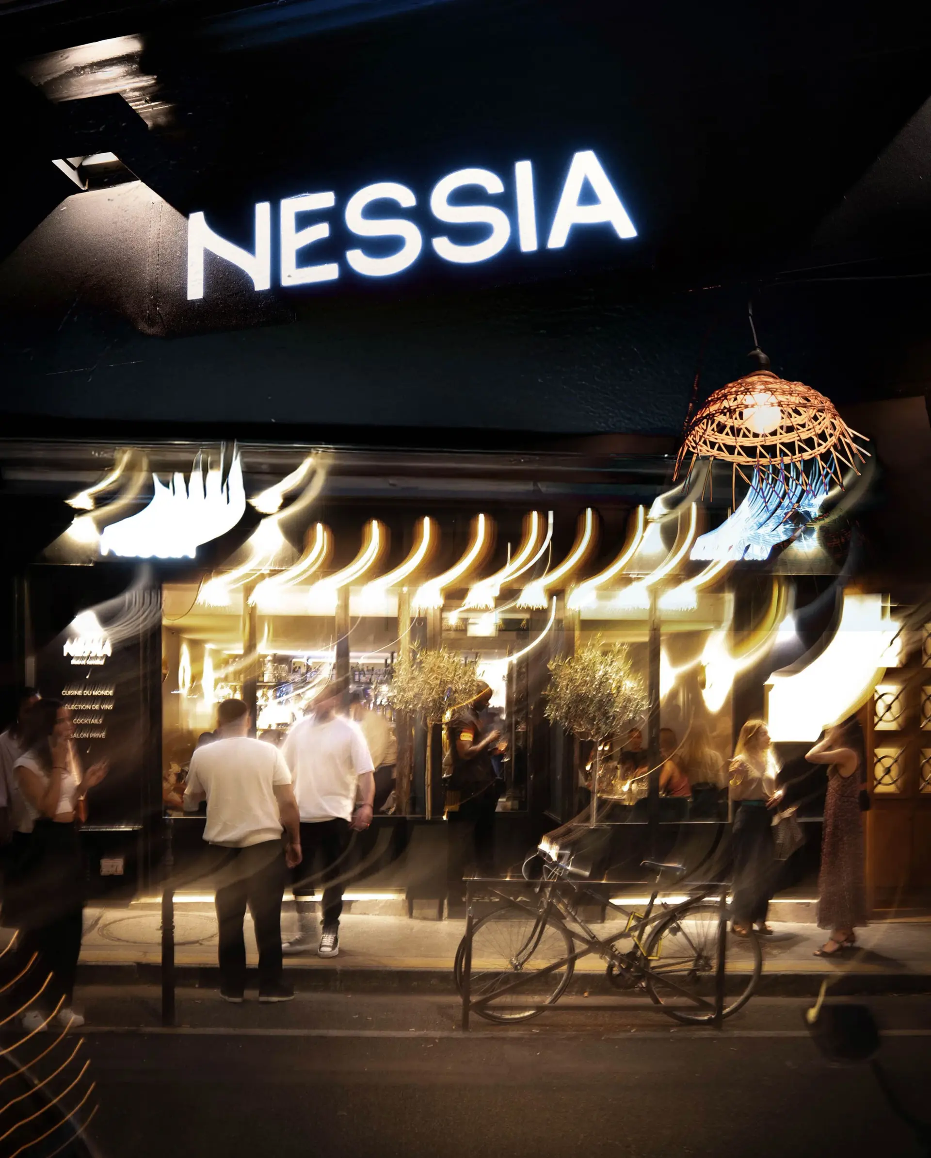 Dessert gastronomique NESSIA Paris le Marais — pâtisserie fine